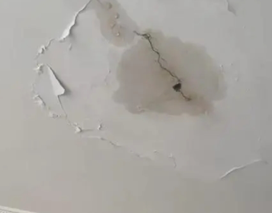 省直辖县级阳台漏水维修公司分享下屋面防水工程质量问题原因分析